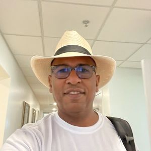 Meet your Posher, Roberto